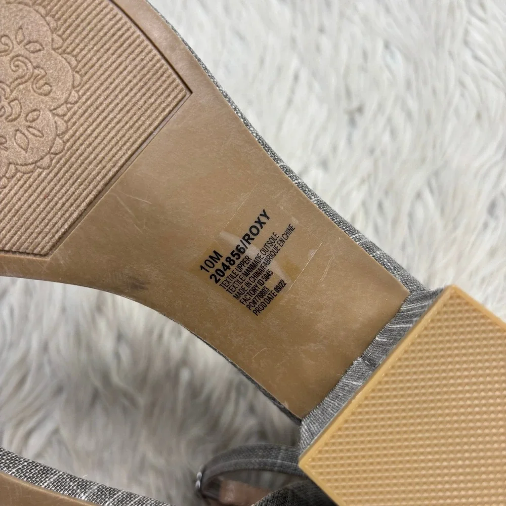NWOB Maurices Women's 10 Roxy Fabric Woven Ankle Strap Block Heel Sandals Preppy